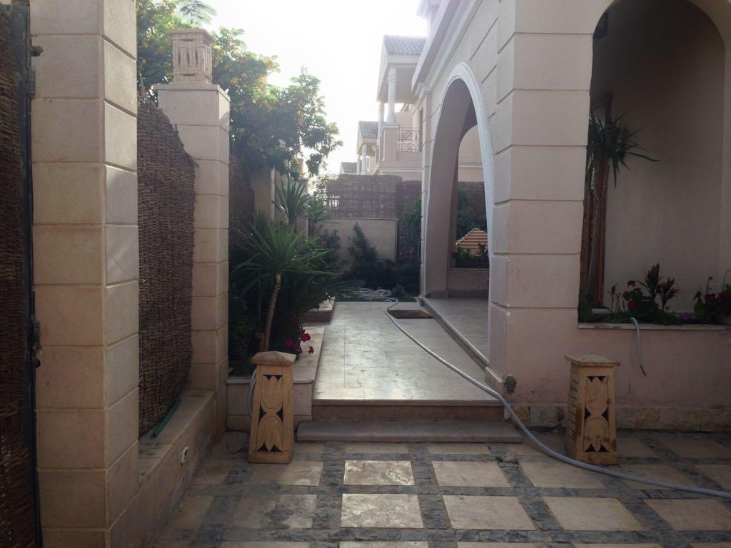 420m For Sale Villa in Maxim New Cairo..